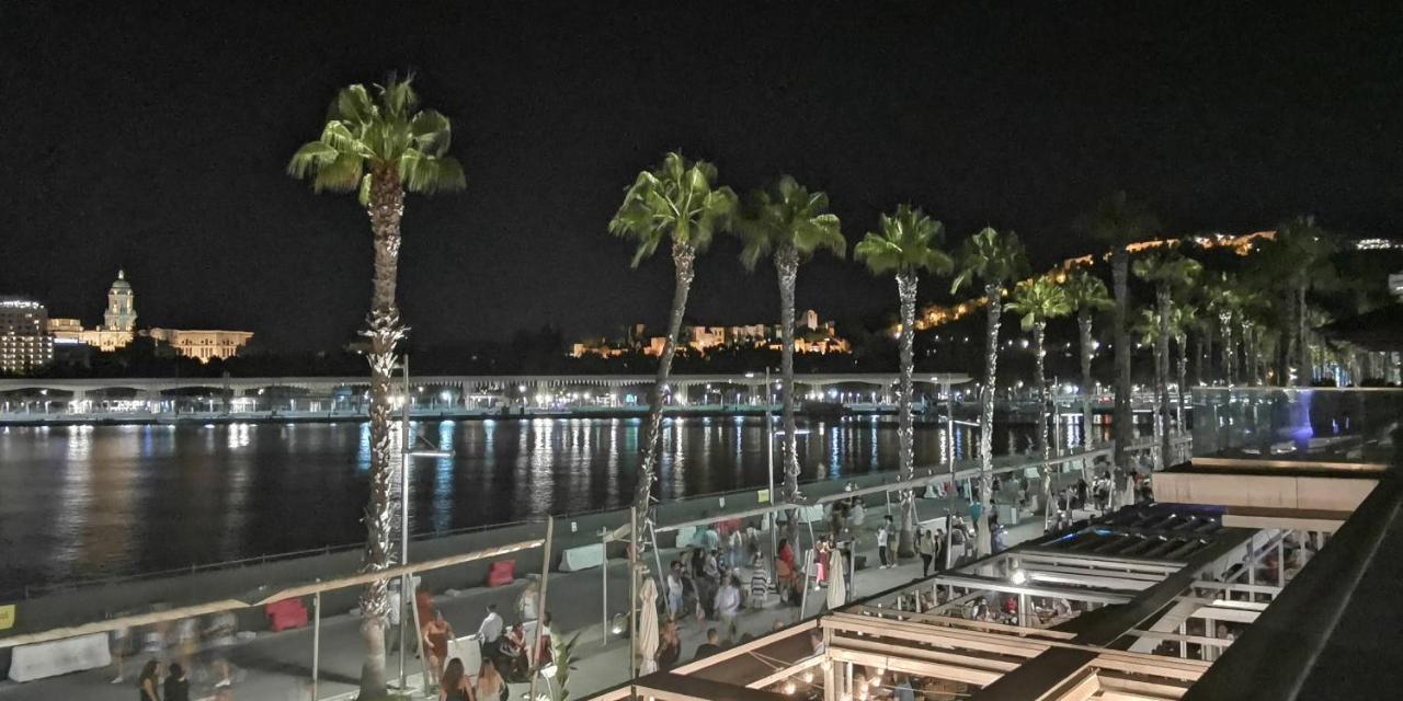 Encantador Bajo En Malaga Bagian luar foto