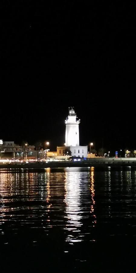 Encantador Bajo En Malaga Bagian luar foto